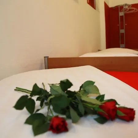 招待所 Hotel-pension Insor