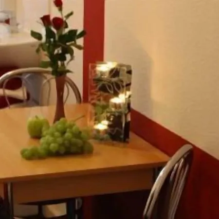 Πανσιόν Hotel-pension Insor *